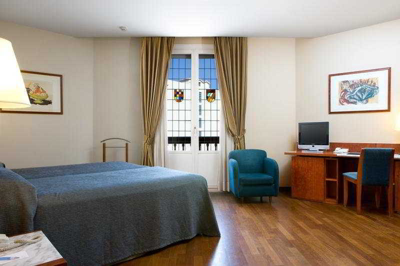 Avani Alonso Martinez Madrid Hotel Rum bild